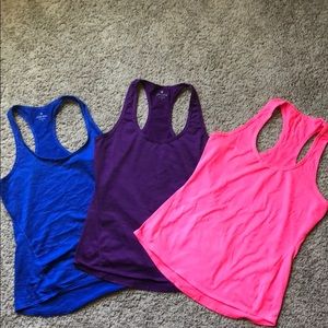 Athleta Chi ranks size small